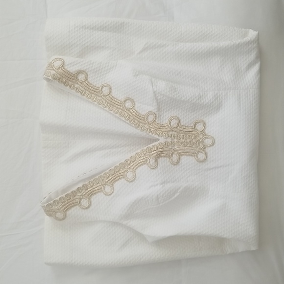 Lily Pulitzer, White dress with gold embroidery, SZ: 10 - Picture 3 of 11